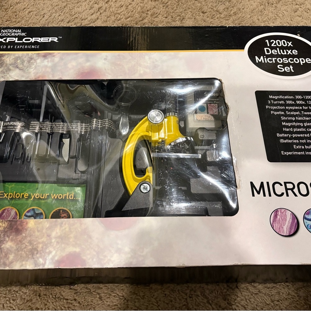 National Geographic Explorer 300x-1200x Deluxe Microscope Set - NIB
